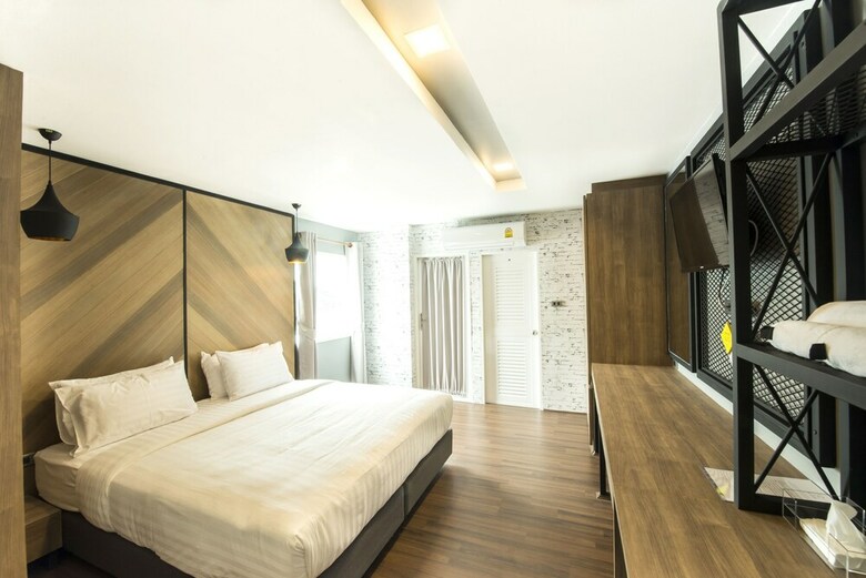The Circle Hotel