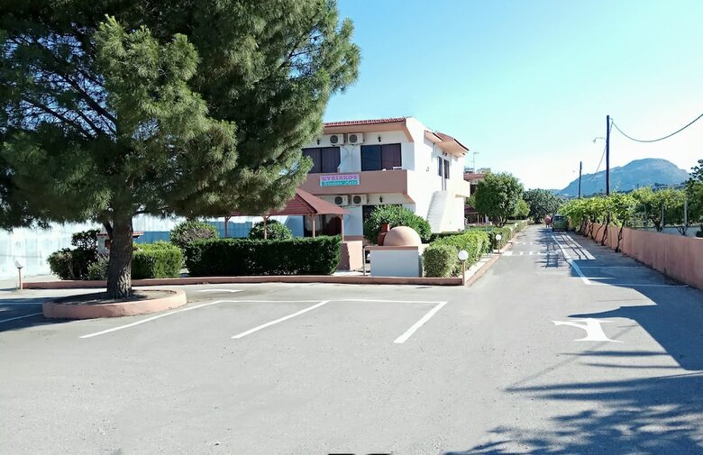 Apartamentos Kyriakos Studios