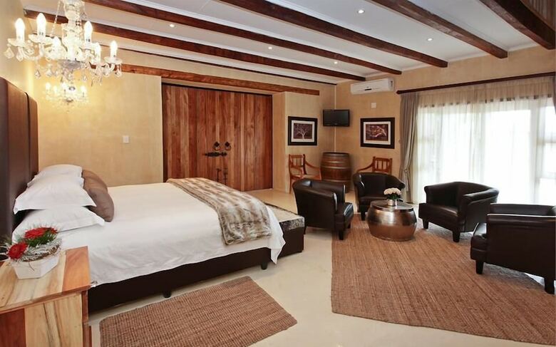 Agroturismo Surval Boutique Olive Estate