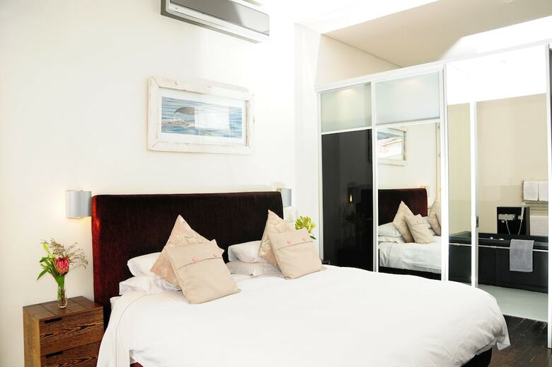 Hotel Dunkley House