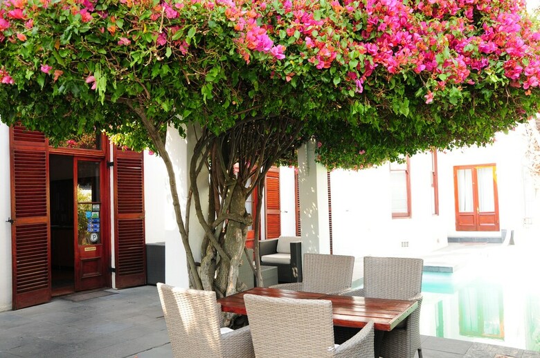 Hotel Dunkley House