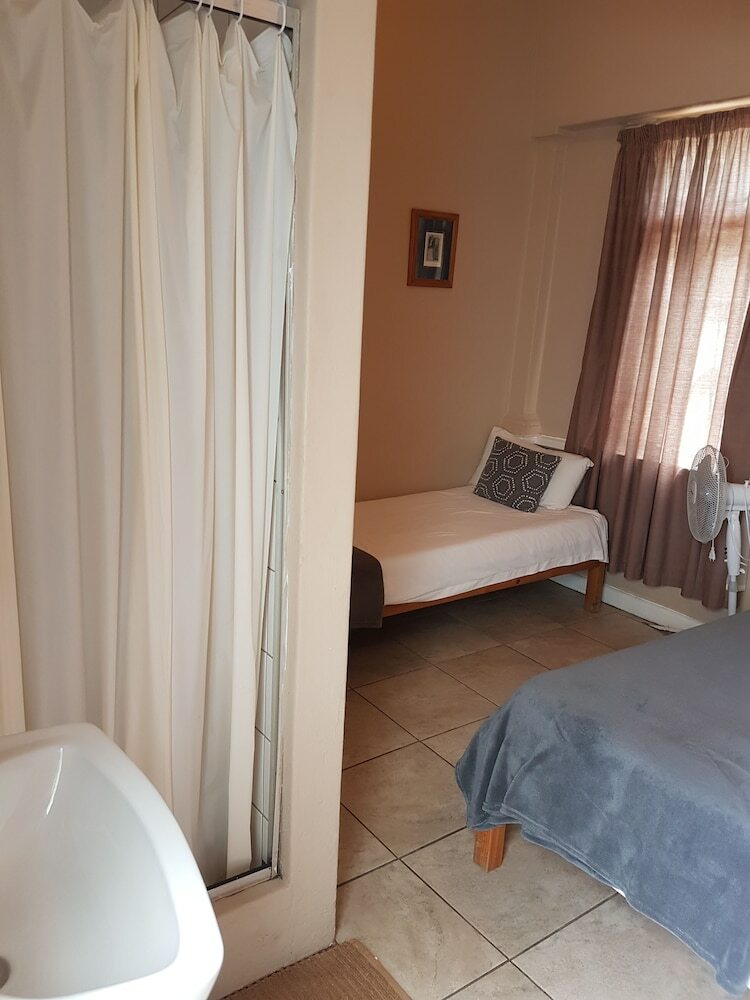 Hostal Oasis Shanti Backpackers