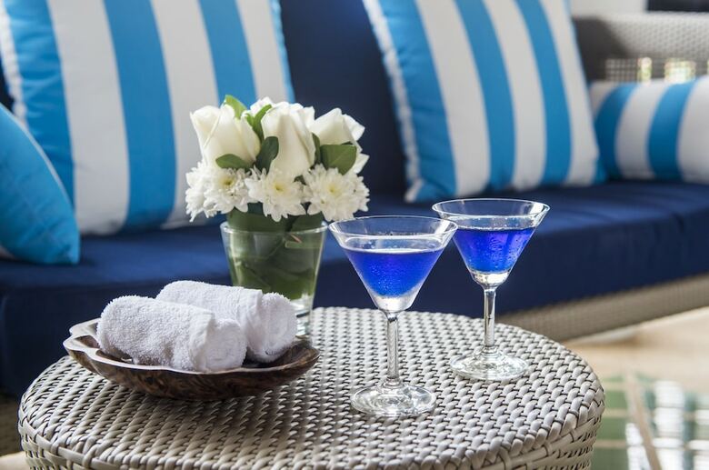 Hotel Akyra Beach Resort Phuket