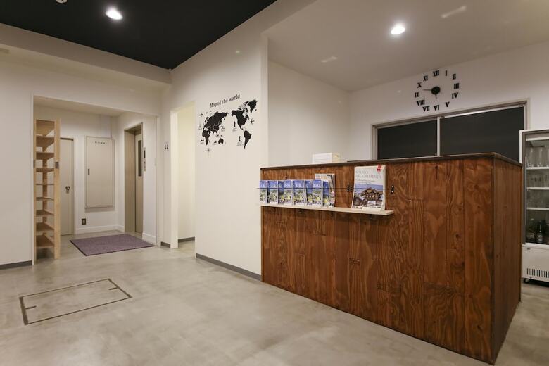 Hostal Roots Hostel
