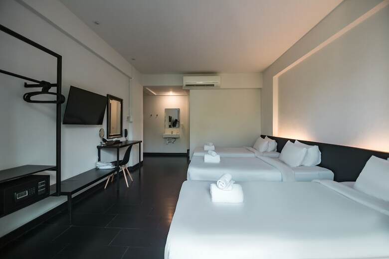 Iwualai Hotel