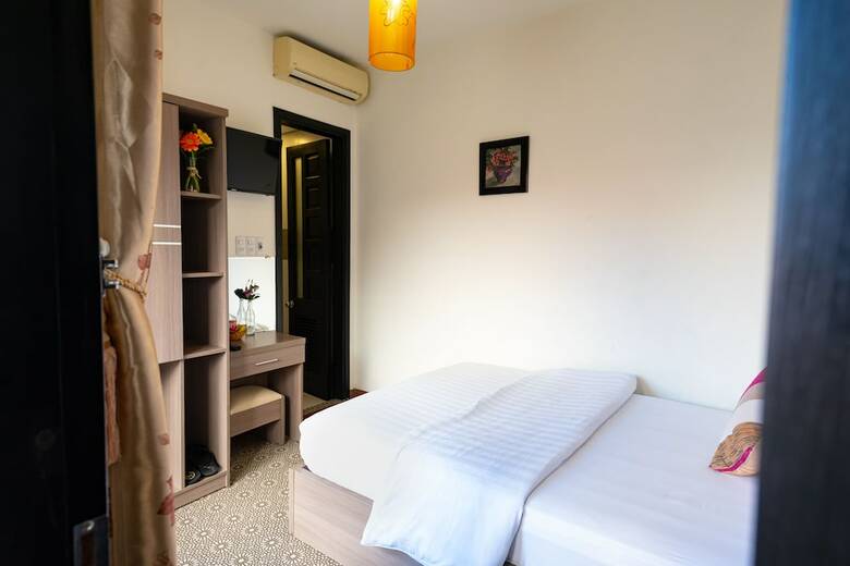 Flora Hotel Hue
