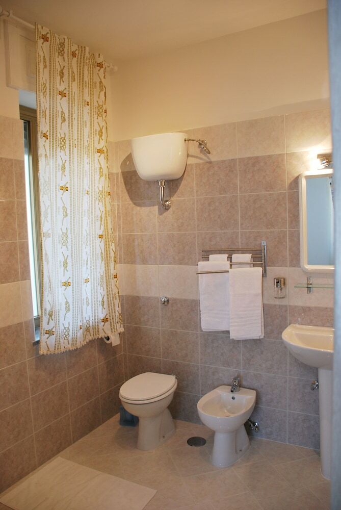 Bed & Breakfast La Via Del Mare