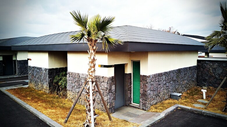 Pool & Villa Sorang
