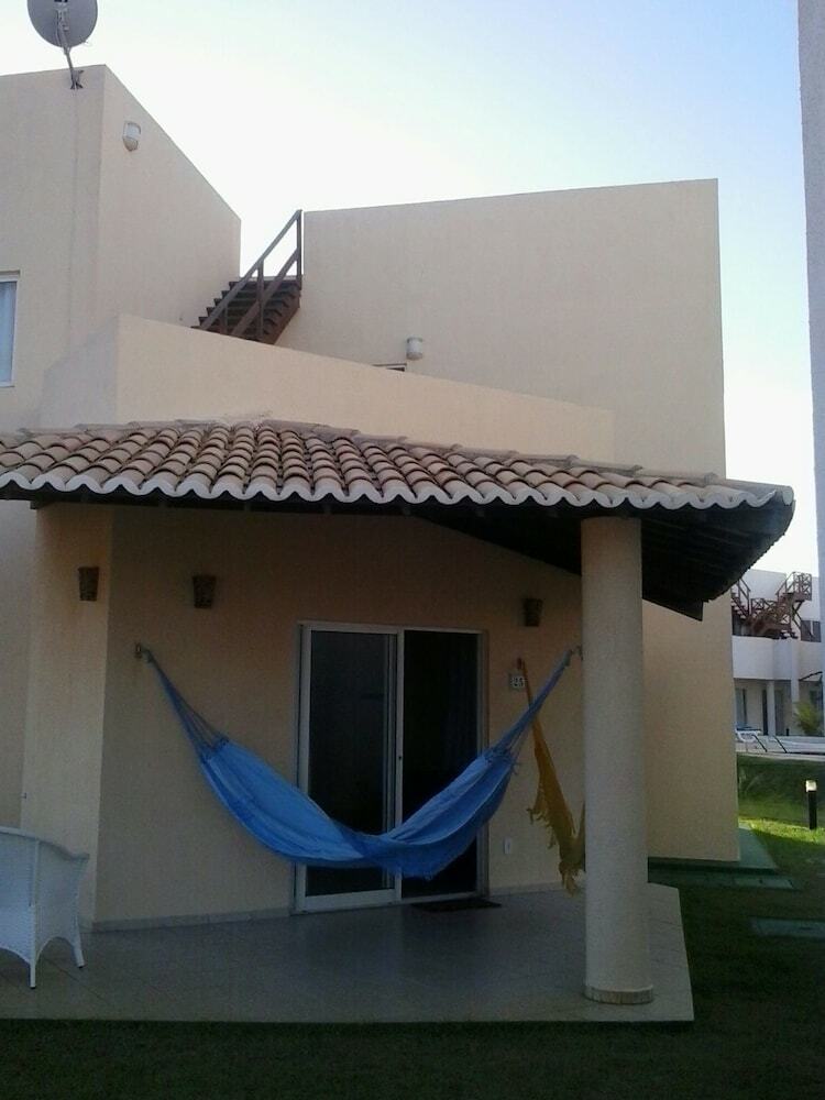 Hotel Condom�nio Para�so De Maracaja� IV