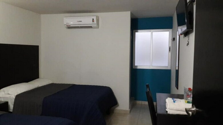 Hotel Flores