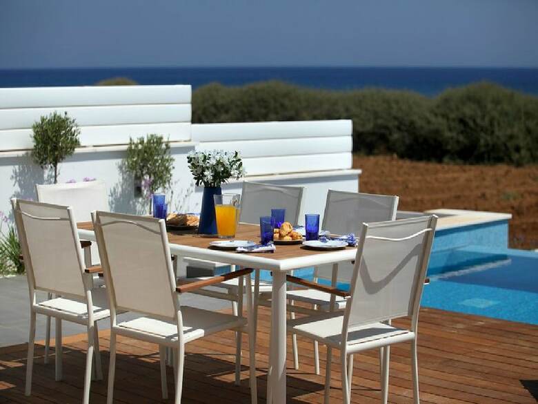 Protaras Seafront Villa Eponine