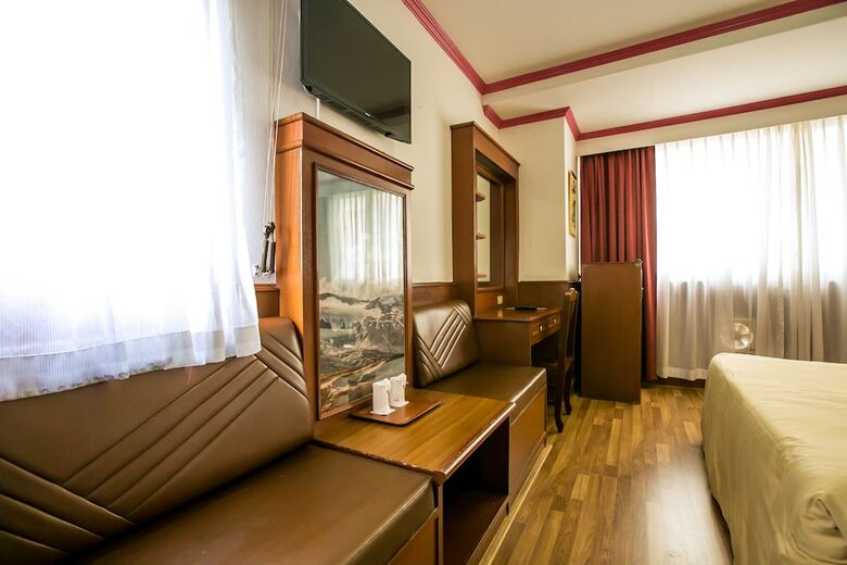 Elizabeth Hotel