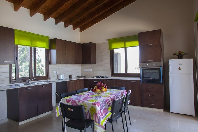 Villa Grecos Grove