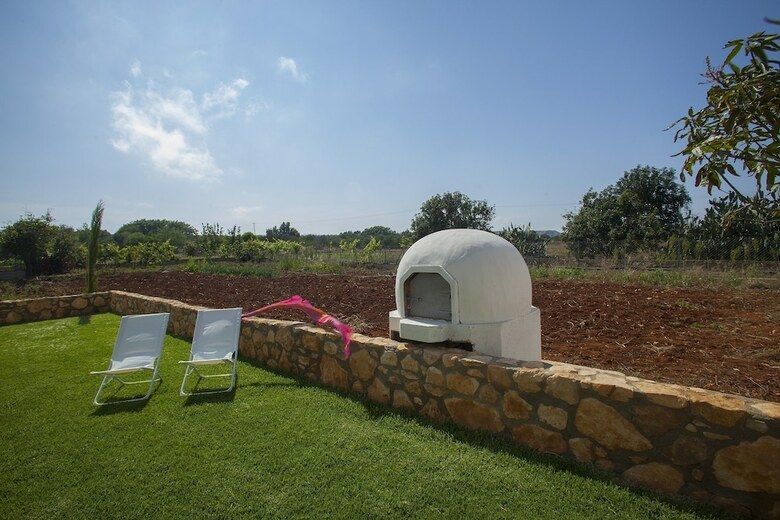 Villa Grecos Grove