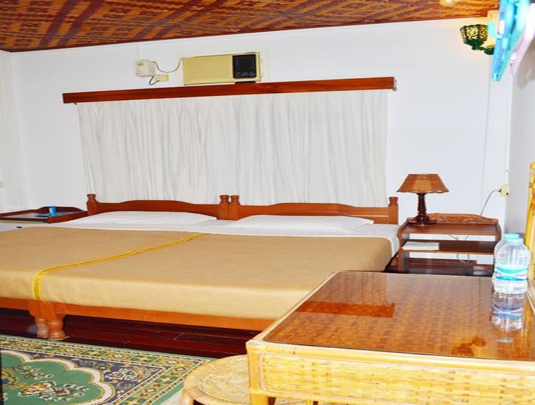 Thurizza Hotel