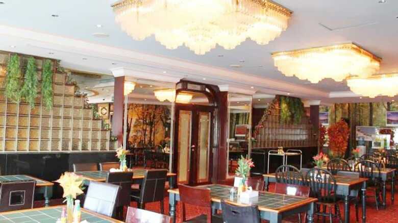 Royal Garden Hotel