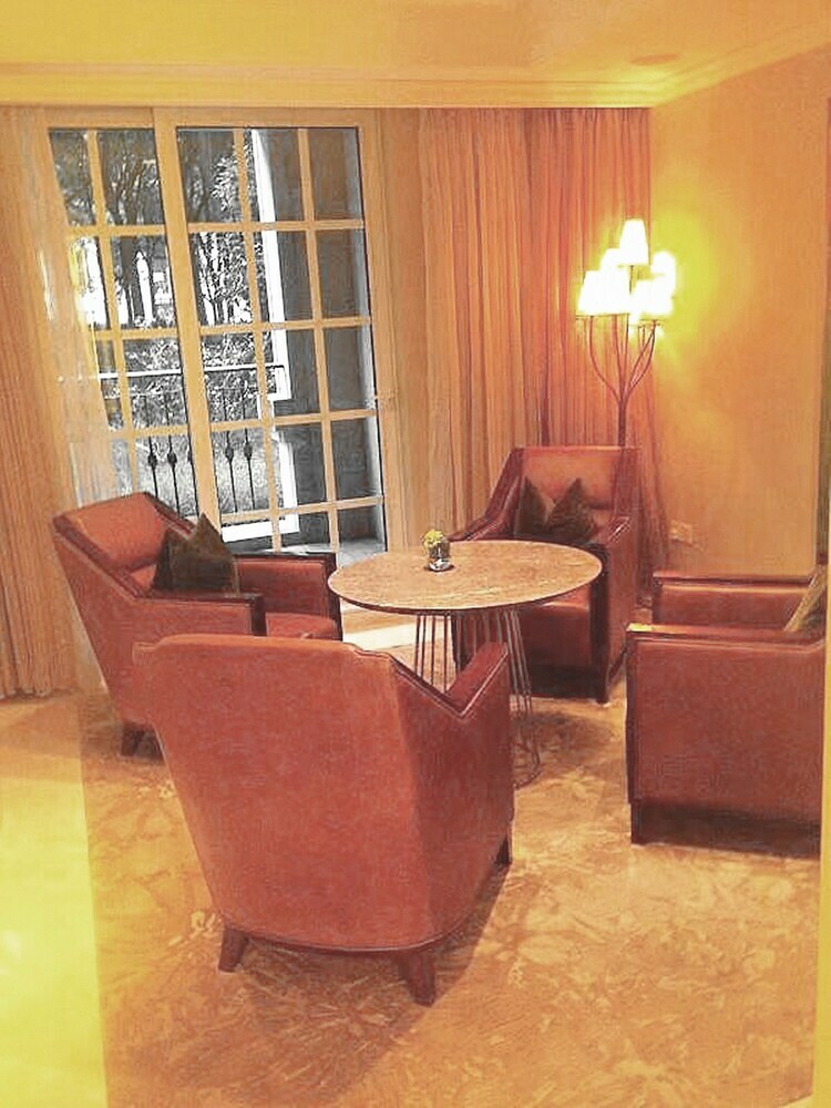 Aparthotel Lanson Place Jin Qiao Service Residences