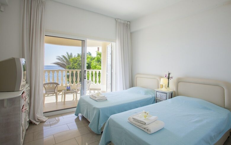 Meneou Beachfront Villa Sunset