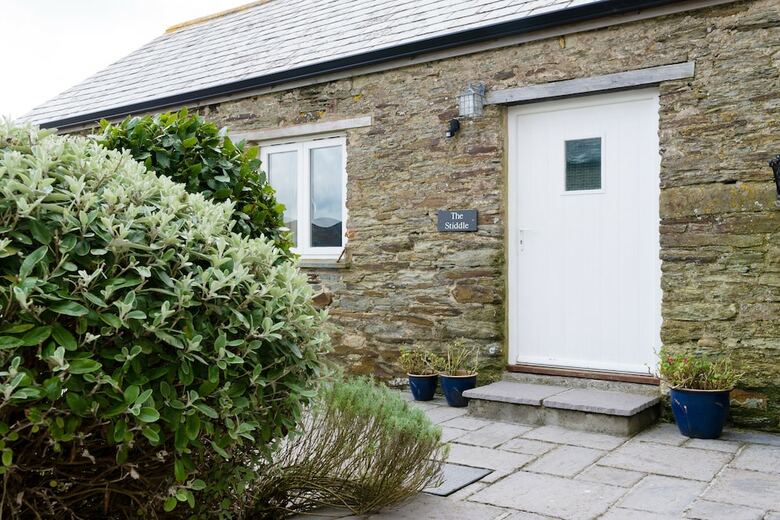 Degembris Cottages