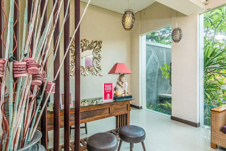 Hotel Zen Premium Seminyak Eka Laweya