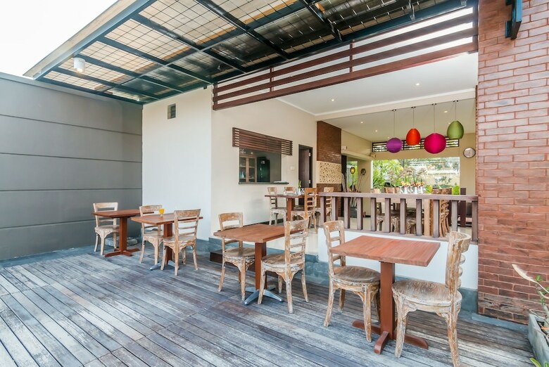 Hotel Zen Premium Seminyak Eka Laweya