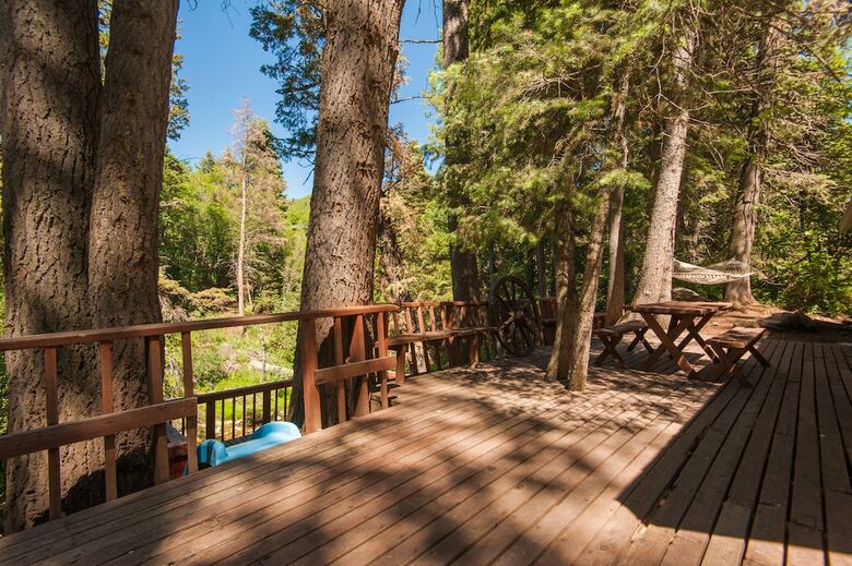 Cabana Hideaway Above The Stream