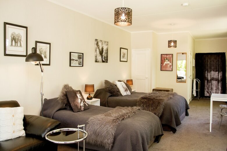 Bed & Breakfast Swan House