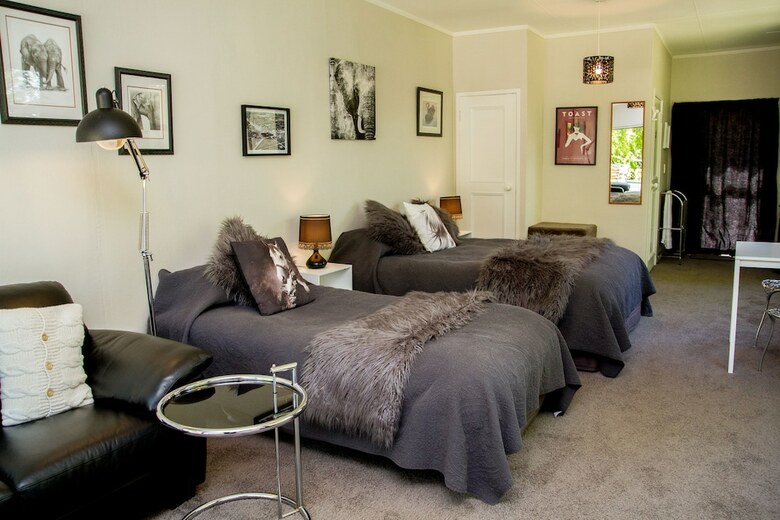 Bed & Breakfast Swan House