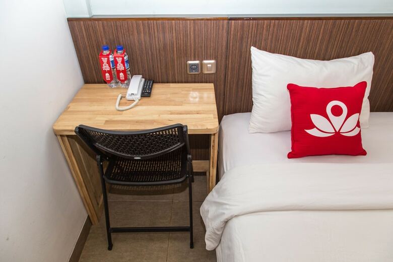 Hotel Zen Rooms Batu Pageh Legian Kuta