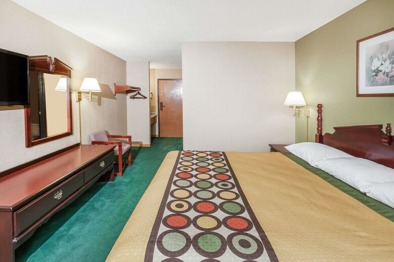 Motel Super 8 By Wyndham Mclean/bloomington Sw