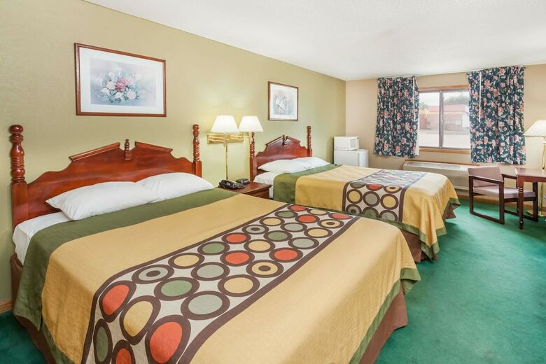 Motel Super 8 By Wyndham Mclean/bloomington Sw