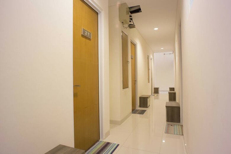 Hotel Reddoorz @ Anggrek Radio Dalam