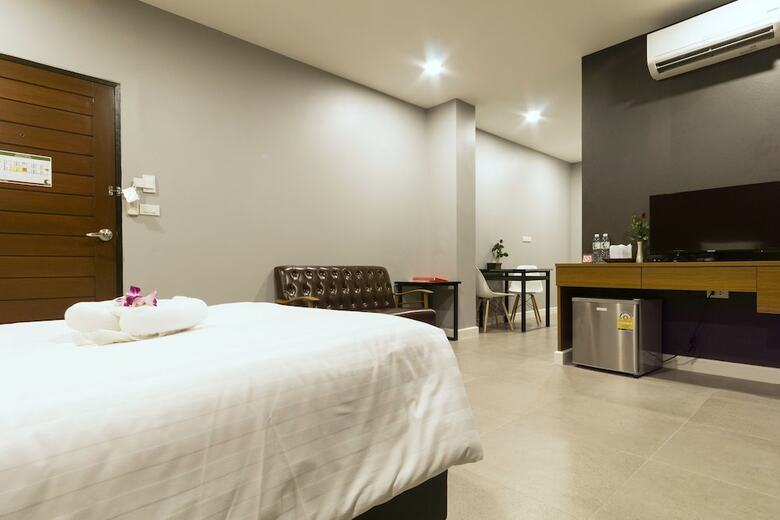 C Cha-am Hotel