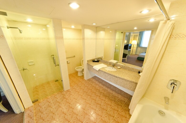 Park Avenue Hotel