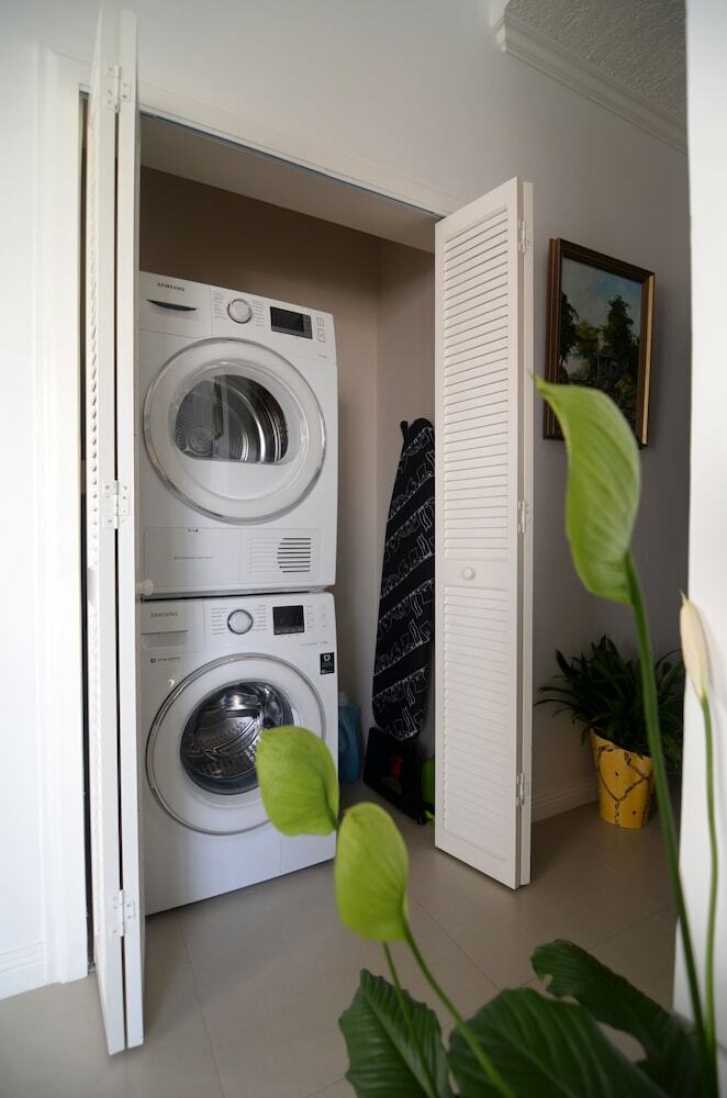Kingsway New Kingston Guest Apartment II