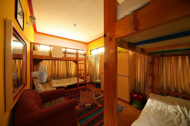 Shangri-la Boutique Hotel