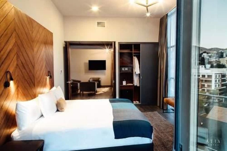 Atix Hotel