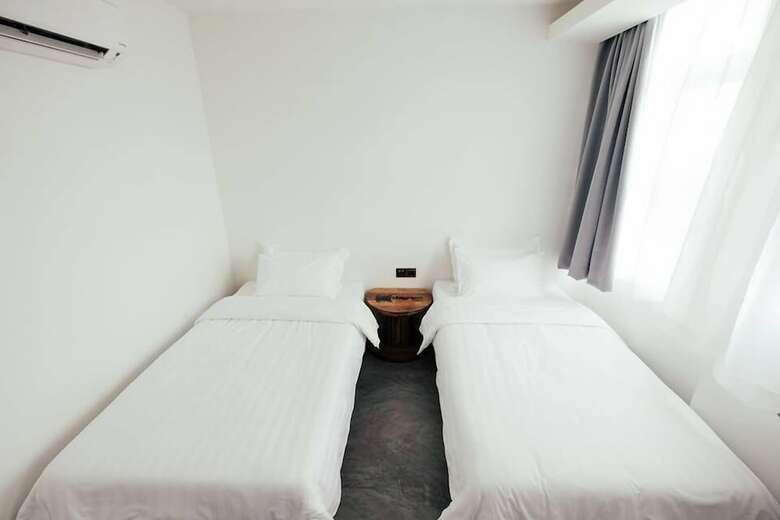 White Loft Hotel