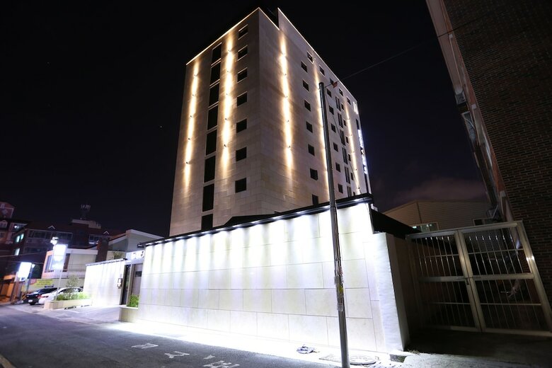 Le Idea Hotel