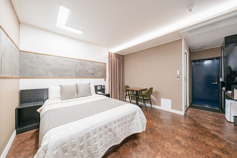 Hotel Major 2