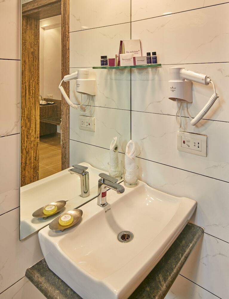 Hotel Regenta Inn Airport Bangalore