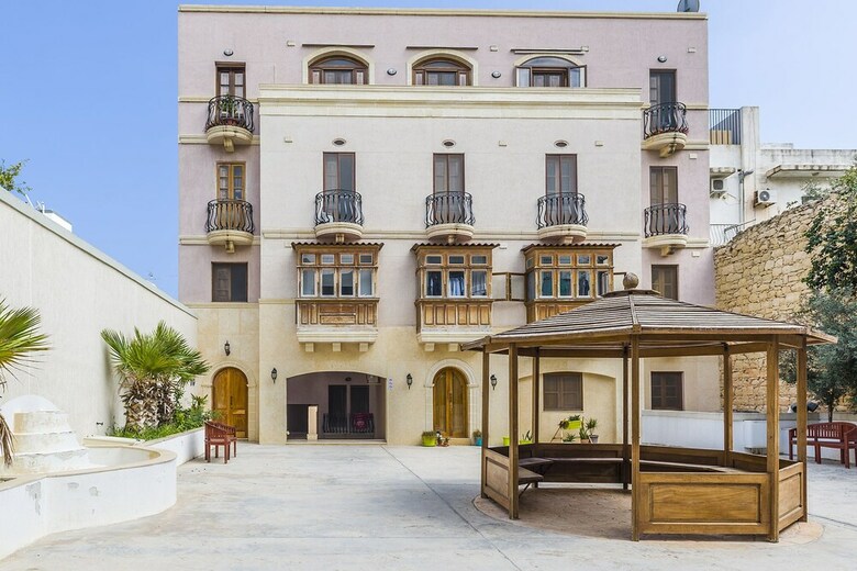 Hotel Marble Arch Home