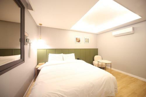 Hotel O! Happy