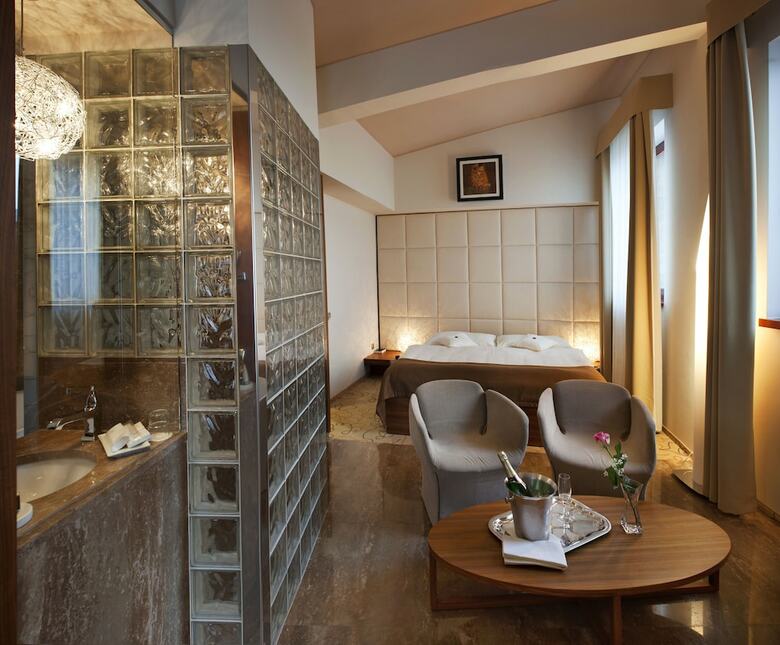 Hotel Grund Resort Golf & Ski