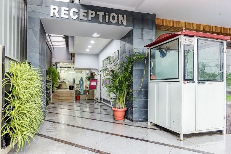 Hotel Treebo Trend Daksh Residency