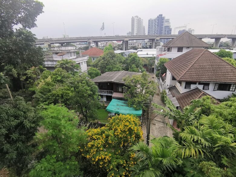 Hostal Hide Bangkok Hostel