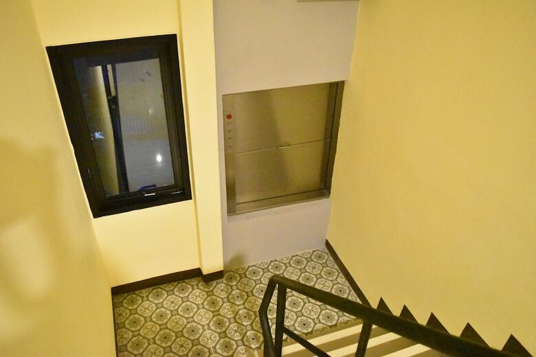 Hostal Hide Bangkok Hostel