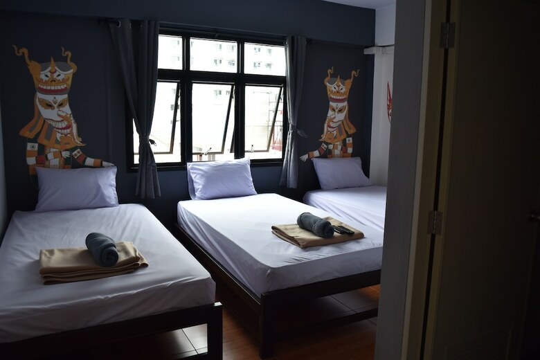 Hostal Hide Bangkok Hostel