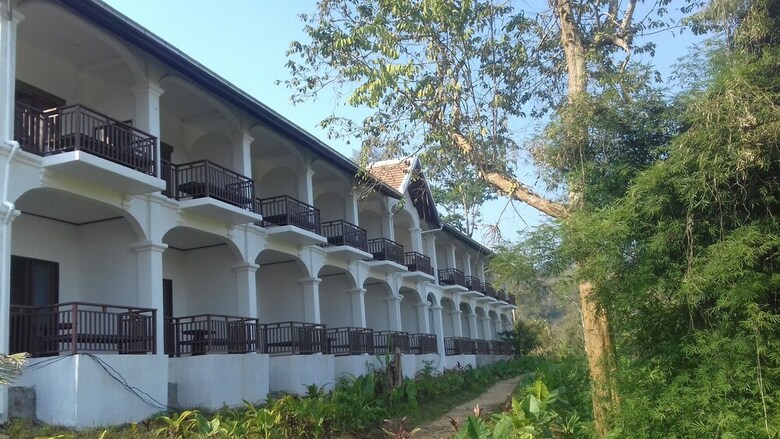 Hotel Mahout Resort