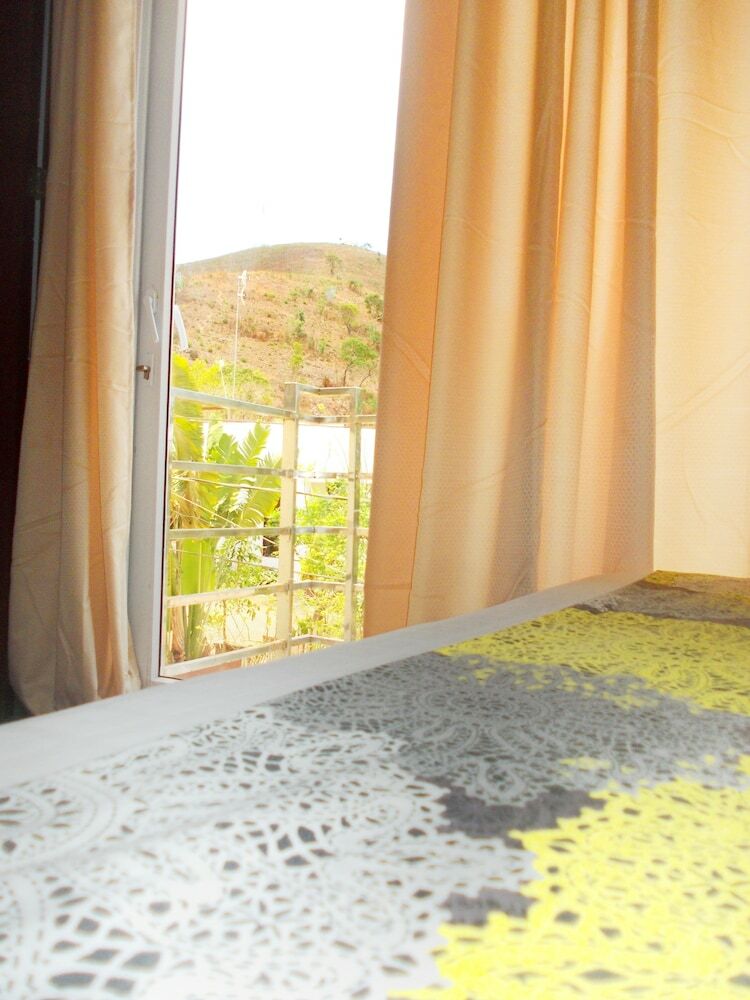 Hotel Abrhys Ridge Inn